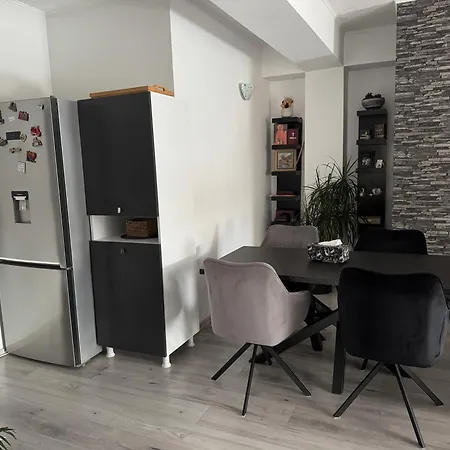 Jules Cozy Place-3